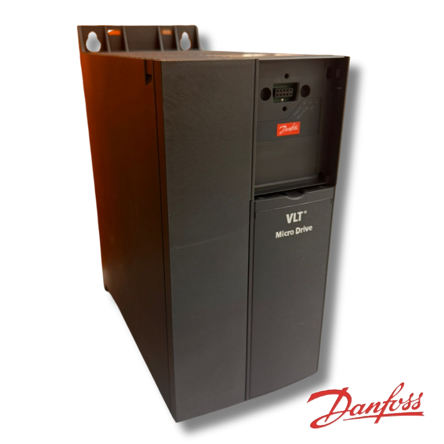 Variador de Frecuencia DANFOSS FC-51 VLT Microdrive - Entrada Trifásica 22 kW / 30 HP Salida Trifásica 380 V - 132F0061